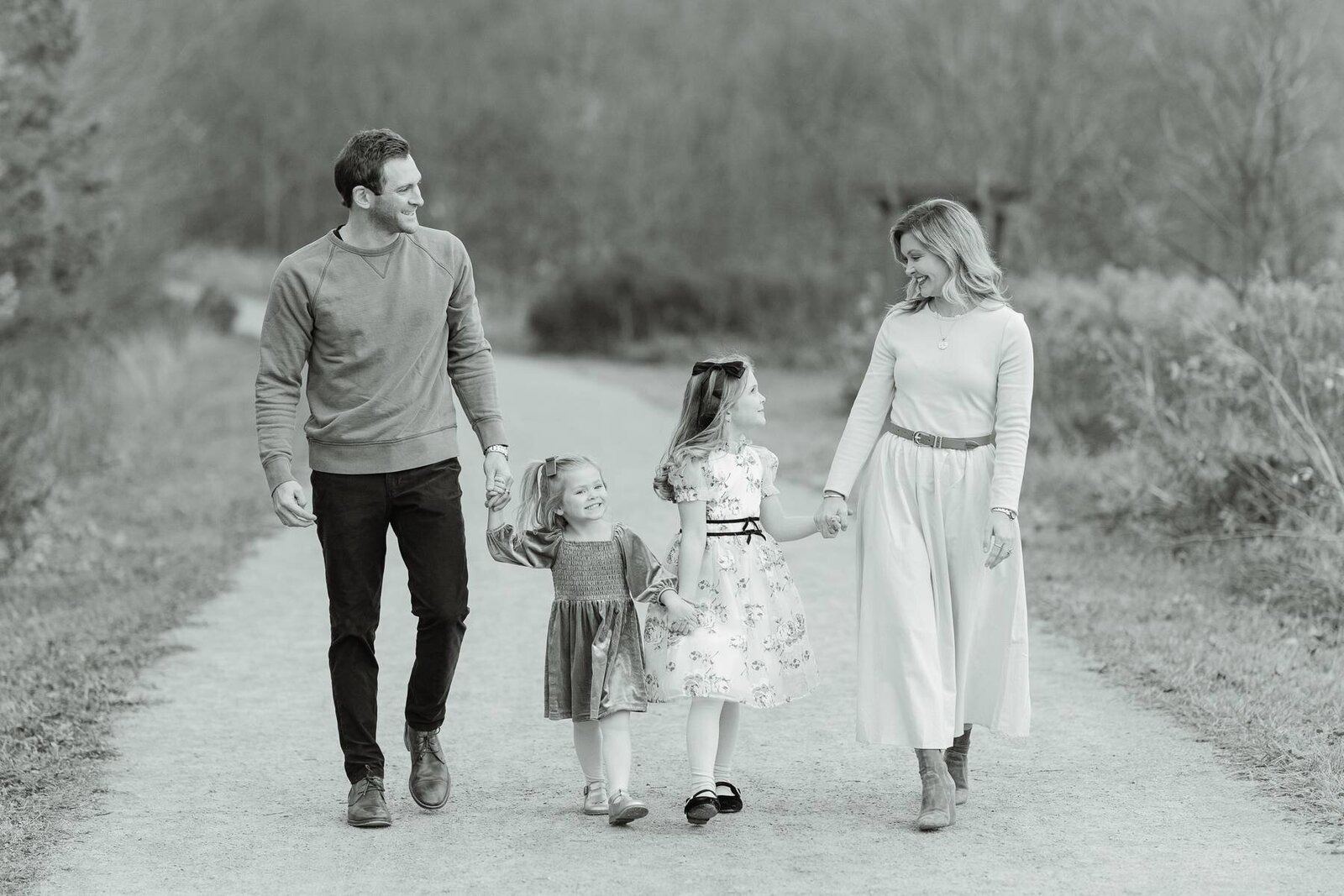 10 Best Places in Pittsburgh for Stunning Family Photoshoots